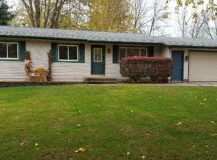117 Homer Ln, Coopersville, MI 49404