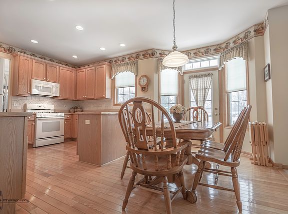 4th image of 2196 Ashby Ln