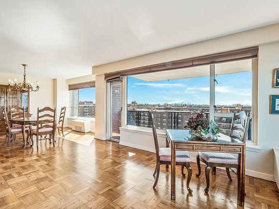 5th image of 166-25 Powells Cove Blvd #10B