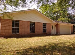 100 Lynn Ct, Gulfport, MS 39503