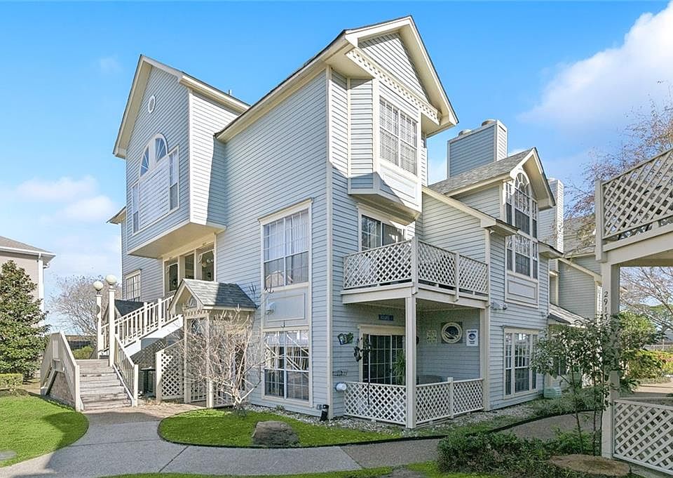 1st image of 3011 Audubon Trce #3011
