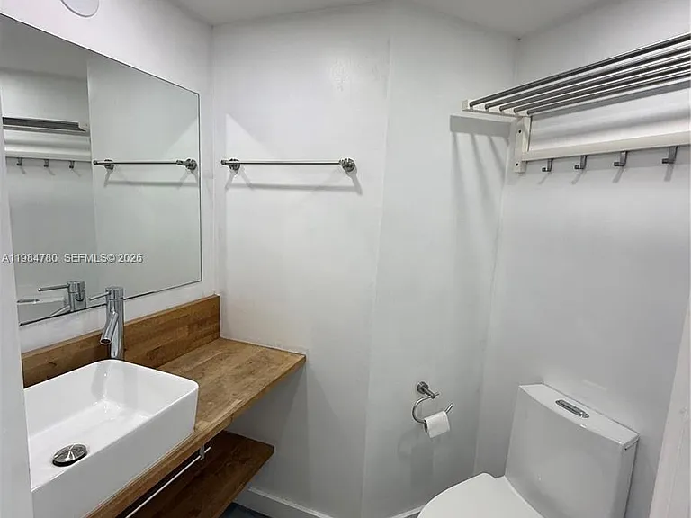 1825 S Ocean Dr #305 — Photo 9