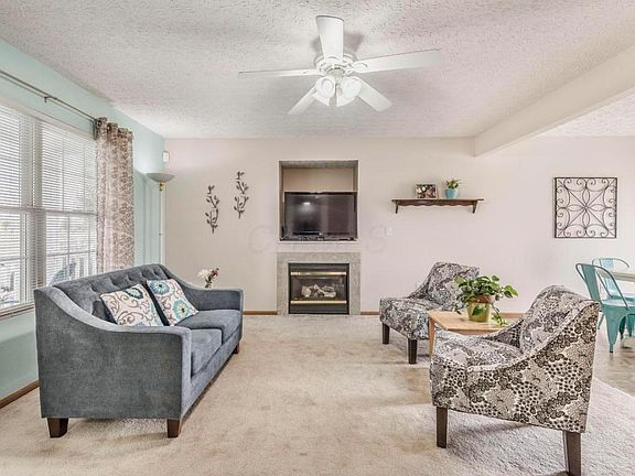 1354 Hepatica St 12