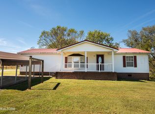 112 Alexander Crossing Dr, Church Hill, TN 37642