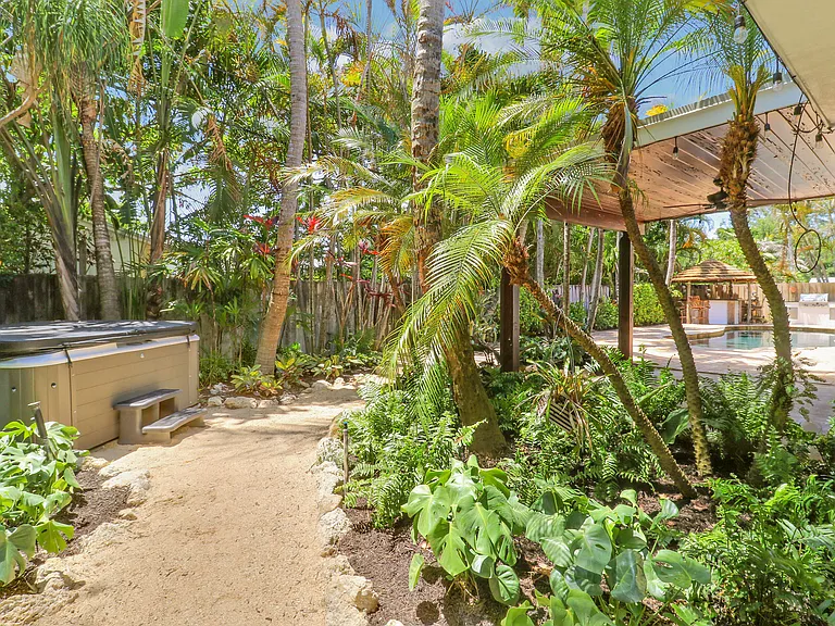19931 Jasmine Dr — Photo 4