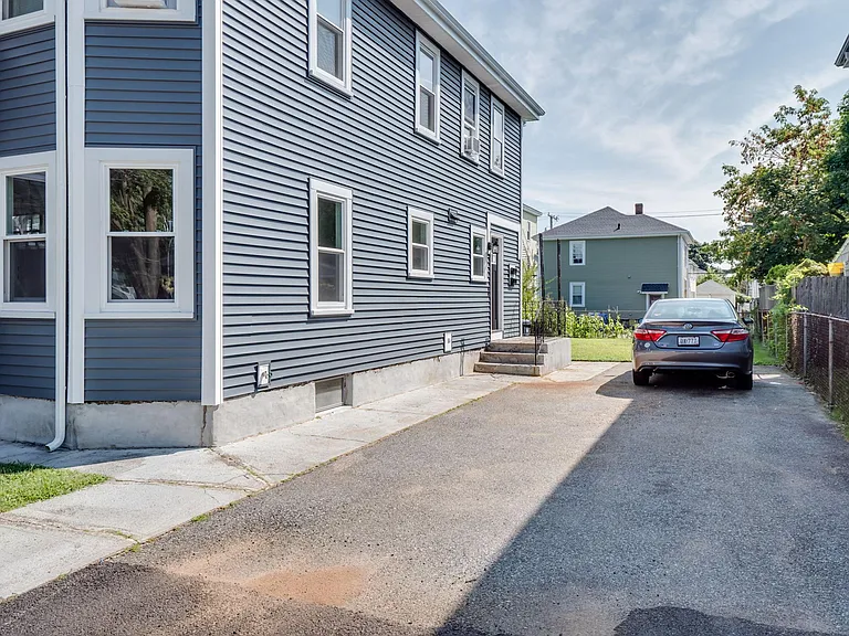 75 Calder St — Photo 34