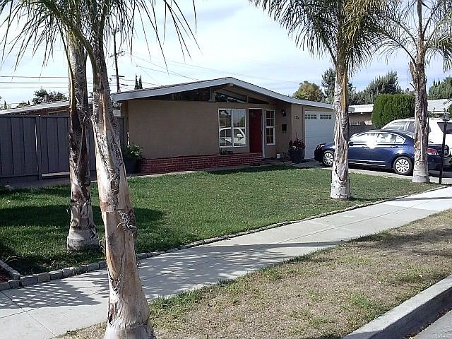 1st image of 1224 Manzano Way