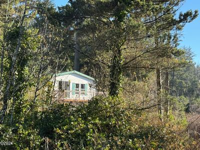 1375 NW Sarkisian Dr, Seal Rock, OR, 97376