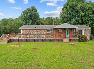 128 Golden Acres Dr, Honea Path, SC 29654