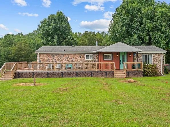 128 Golden Acres Dr, Honea Path, SC 29654
