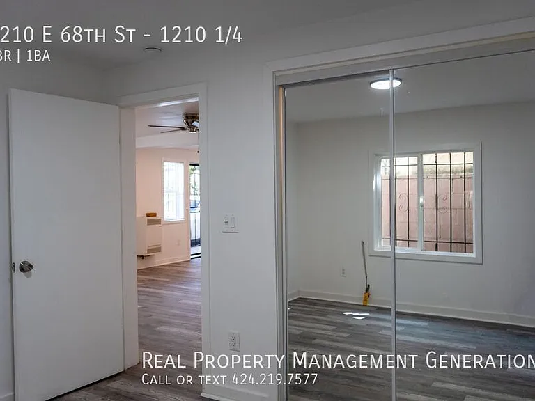 1210 E 68th St #1/4 — Photo 8