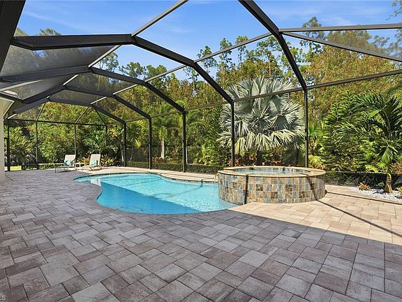 4th image of 25483 Luci DR