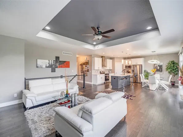 855 NE Bobcat Dr, Waukee, IA 50263