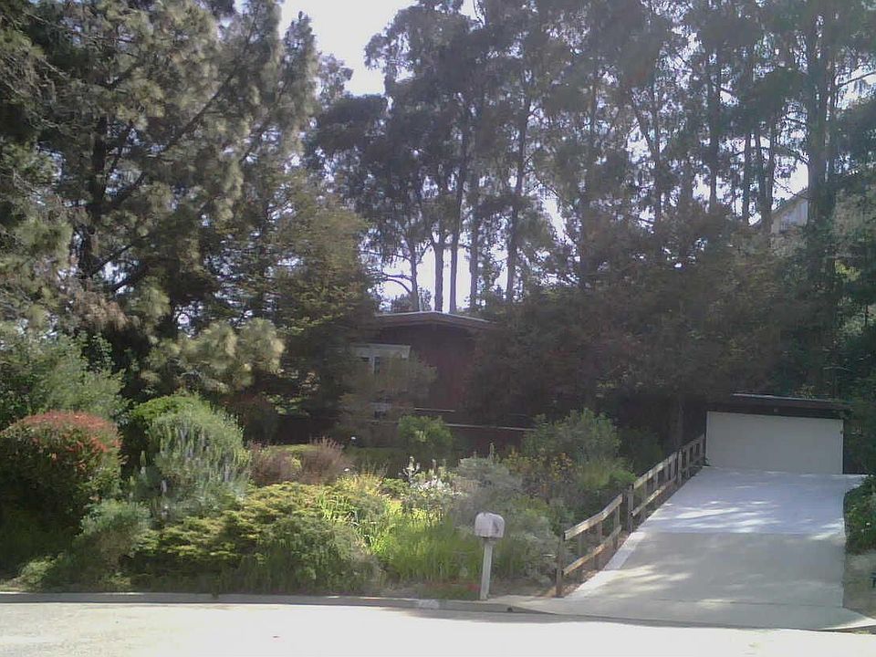 Private cul-de-sac location