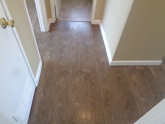 5th image of 946 S Barrett Rd APT 4