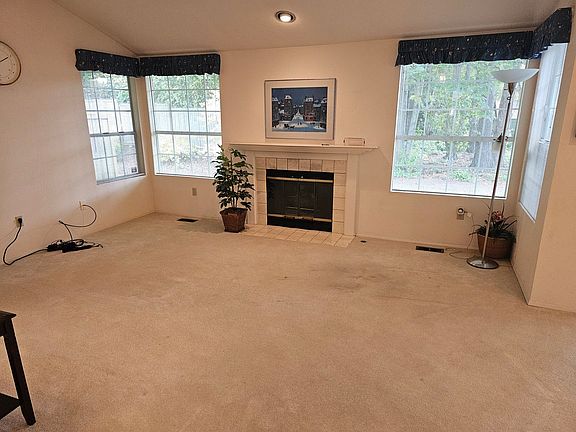5th image of 11415 SE 66th St