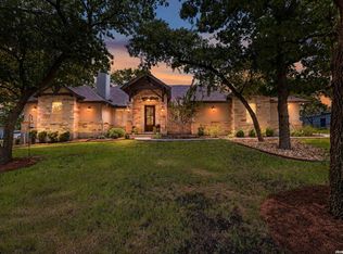 125 N TRANQUILITY DR, La Vernia, TX 78121
