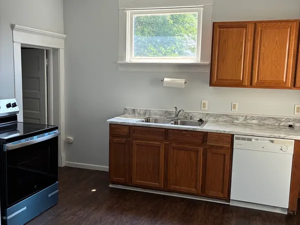 2212 Myrtle St, Erie, PA 16502