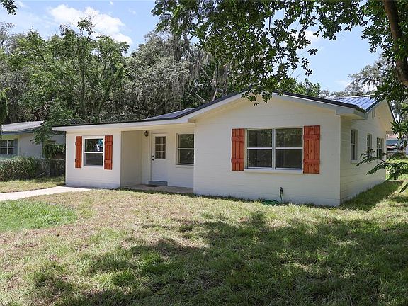 3rd image of 430 OLEANDER ROAD