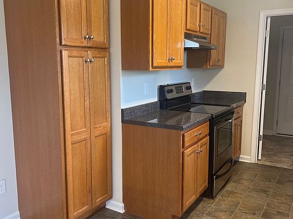 4th image of 506 Upperglade Ct