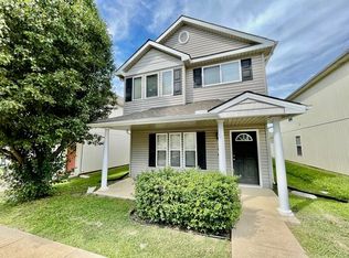 306 NE Coldwater Creek Dr, Grain Valley, MO 64029