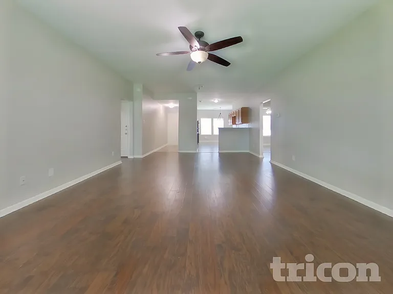 5008 Asia Ln — Photo 3
