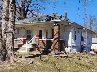 707 Old Duquoin Rd, Du Quoin, IL 62832