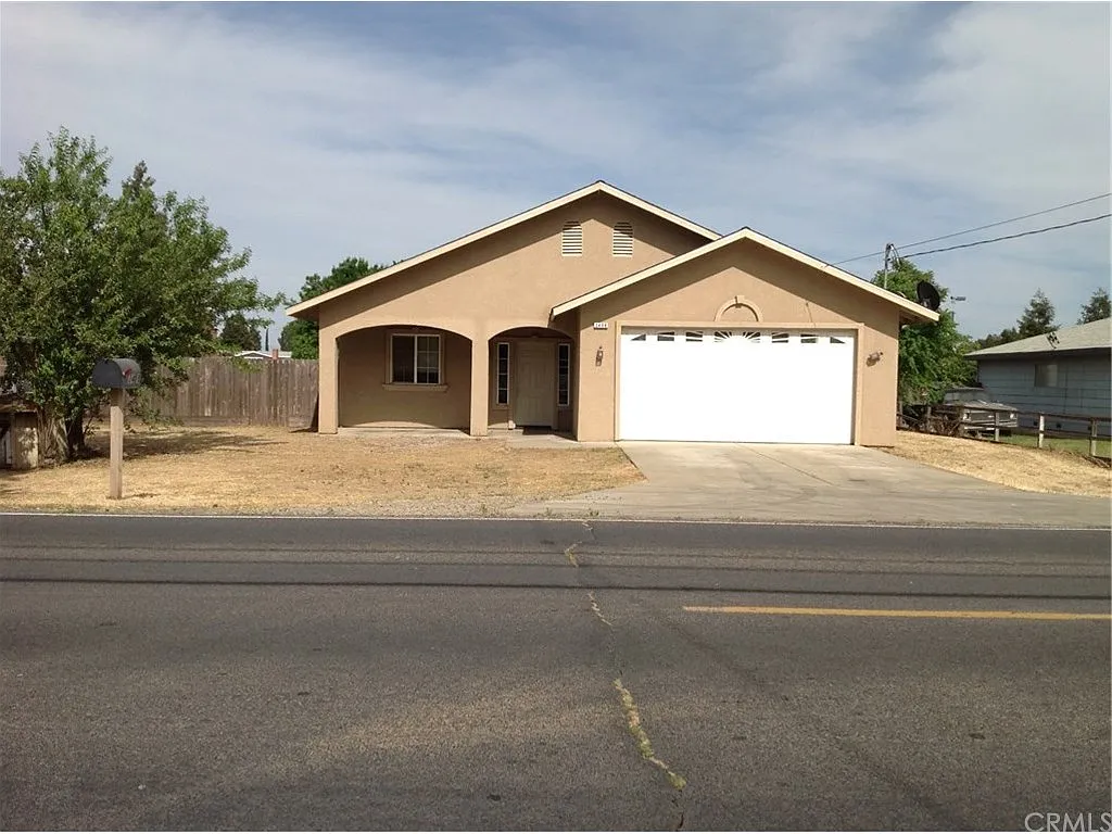2498 McKee Rd photo 1