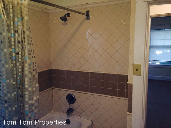 5th image of 5 Eastman Ave APT 2