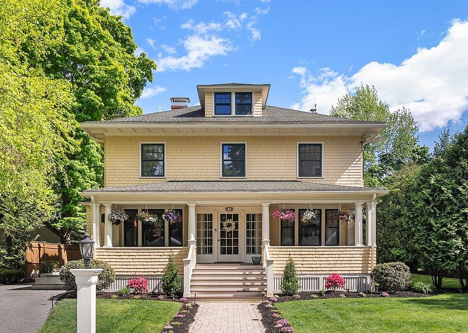 1st image of 4 Lawrence St