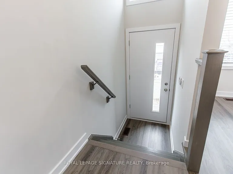 57 Markle Cres — Photo 4