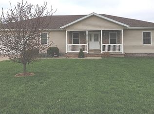 1703 Strawberry Ln, Lamar, MO 64759