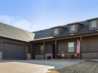 8624 Snow Ct., Edmond, OK 73034