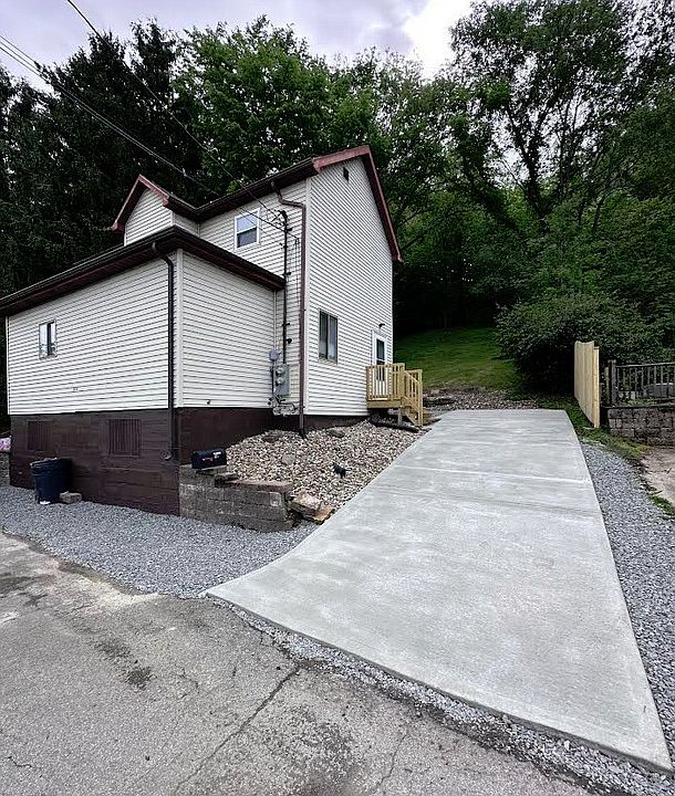 1st image of 224 N 5th St #1