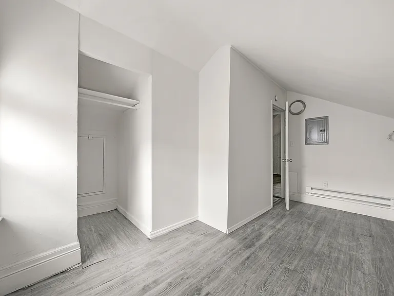 126 Essex St #3 — Photo 2