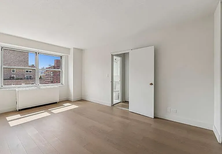 1520 York Ave #16D — Photo 13