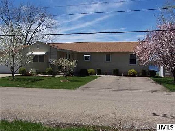 5th image of 1002 Echo Beach Dr