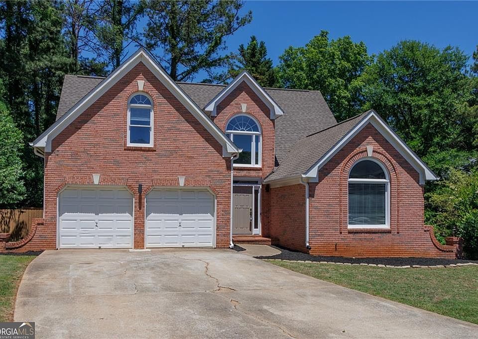 1st image of 2102 Kendall Close NW