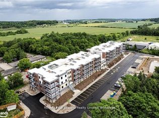 121 Mary St #401, Clearview, ON L0M 1G0