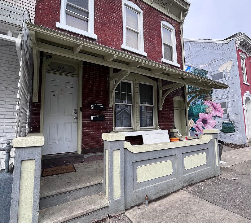 1st image of 621 W Chew St #1
