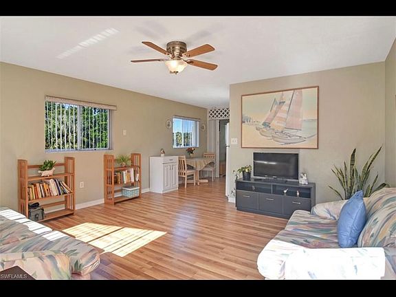 2nd image of 8148 Country Rd Unit 205
