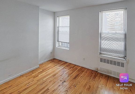 5th image of 1437 1st Ave #4SR