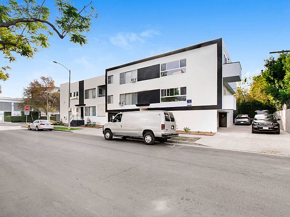 2nd image of 8534-8538 Colgate Ave #8534-3