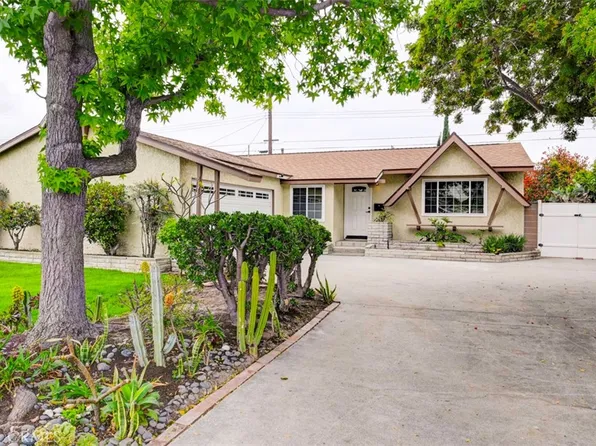 7556 Cody Dr, Stanton, CA 90680