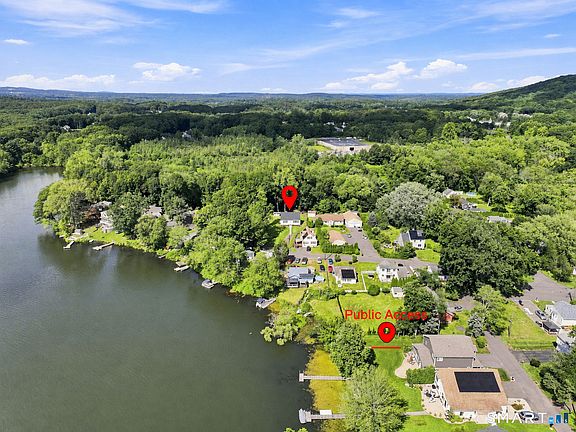 3rd image of 100 Worthington Point Road
