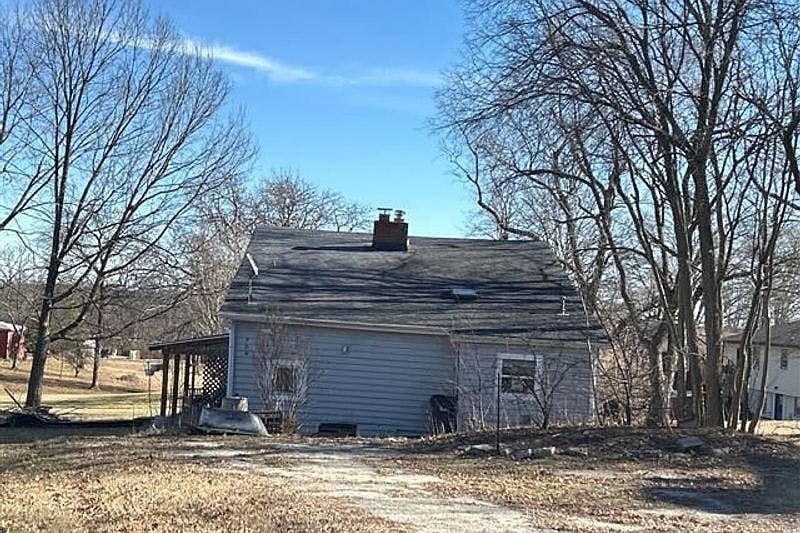 1st image of 704 N Ann St