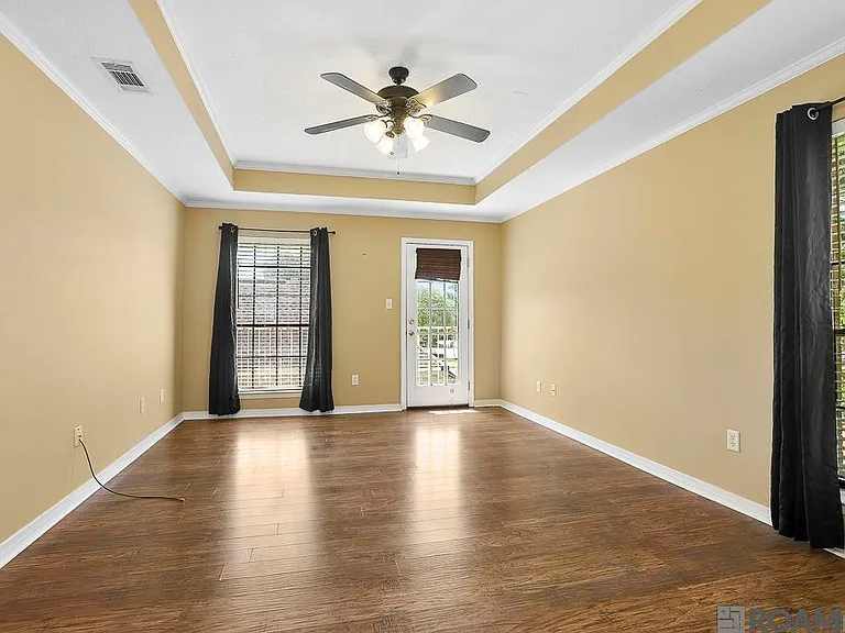 8500 Bluebonnet Blvd #22 — Photo 6