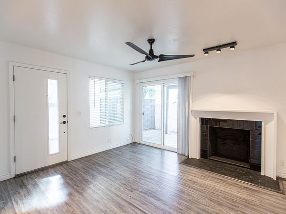 2nd image of 3111 E Clarendon Ave Unit 202