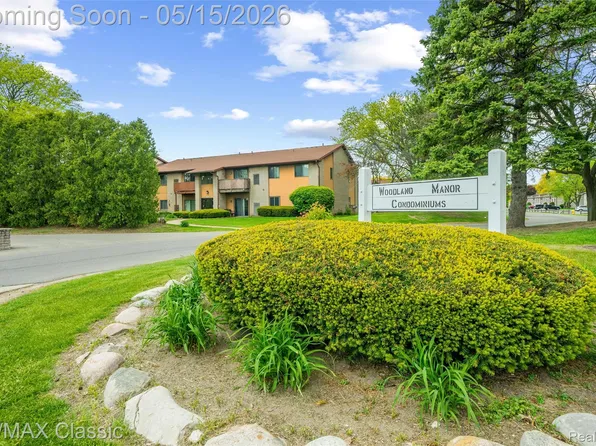 7362 Manor Cir APT 203, Westland, MI 48185