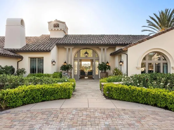 7930 White Christmas Ct, San Diego, CA 92127
